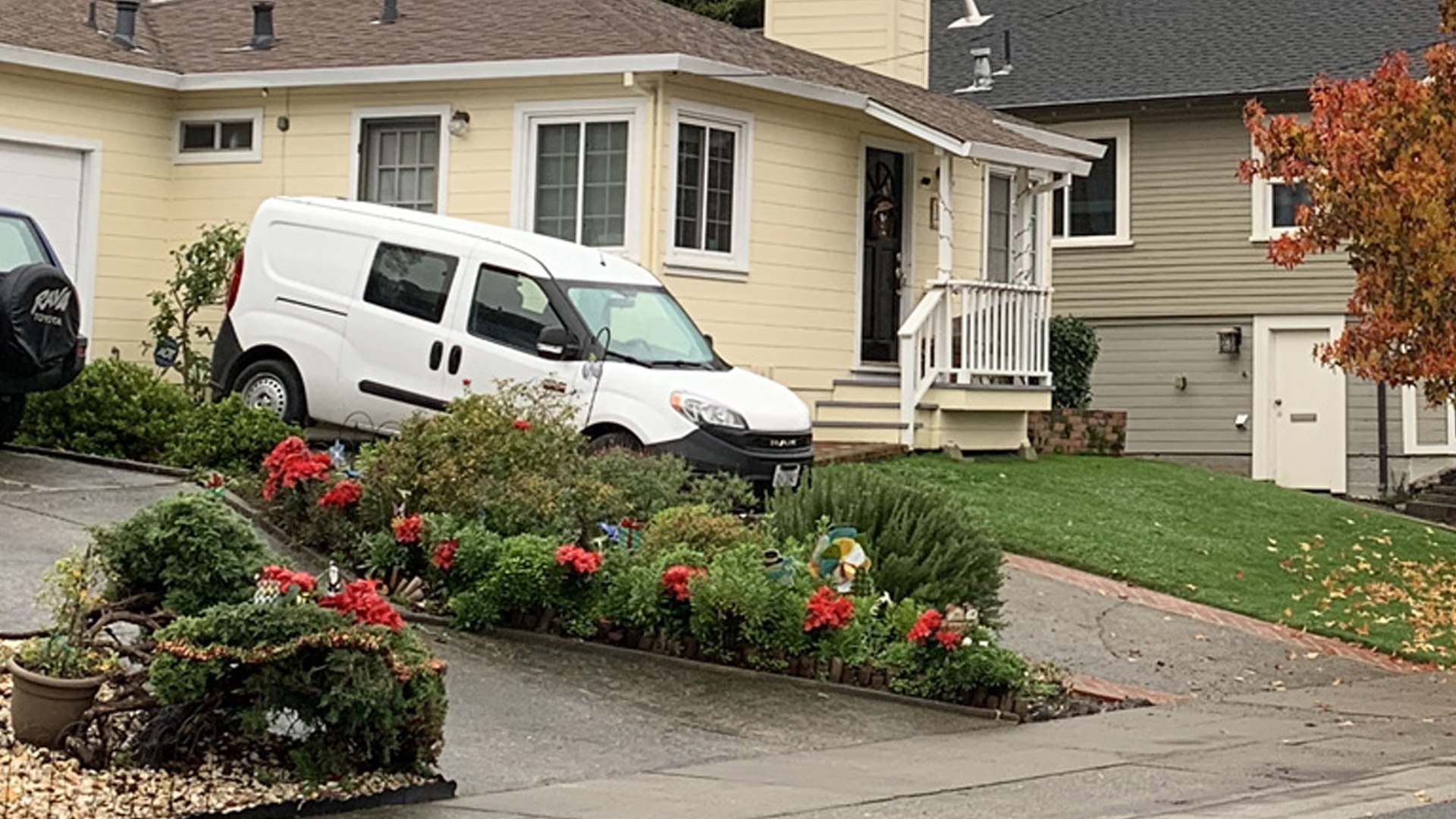 RamseyDrivewayFacingDown